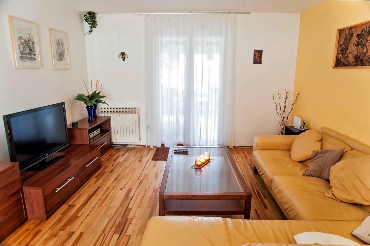 Hana House Póla Kültér fotó